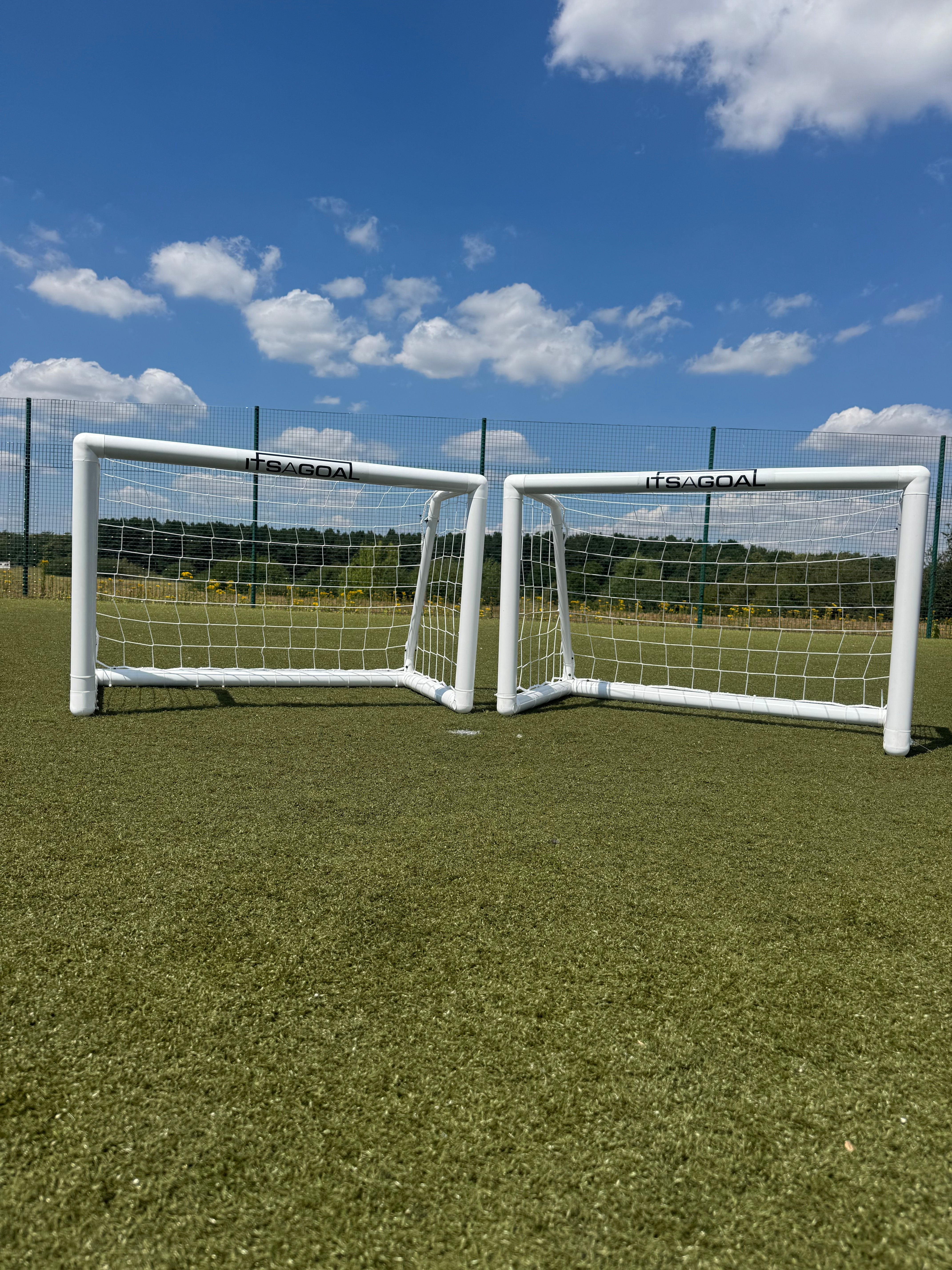 4x2.5 Plastic Football Goal Posts - (uPVC)