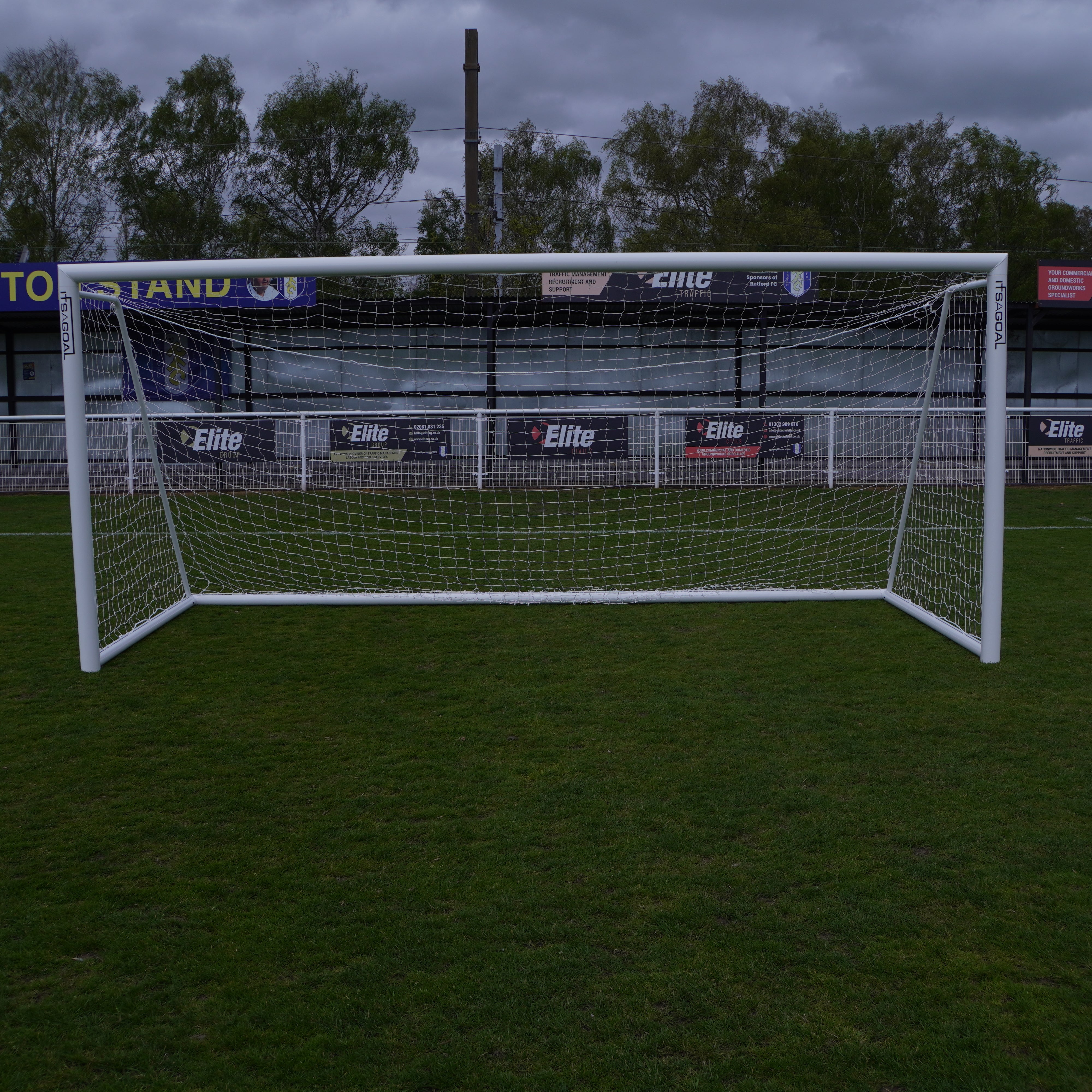 16x7 Freestanding Aluminium Goal